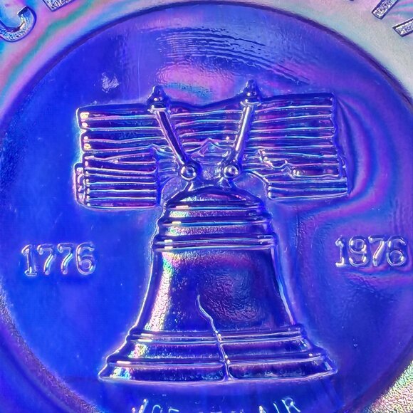 Joe St. Clair 1776 1976 Cobalt Blue Carnival Glass Bicentennial Plate - Picture 2 of 11